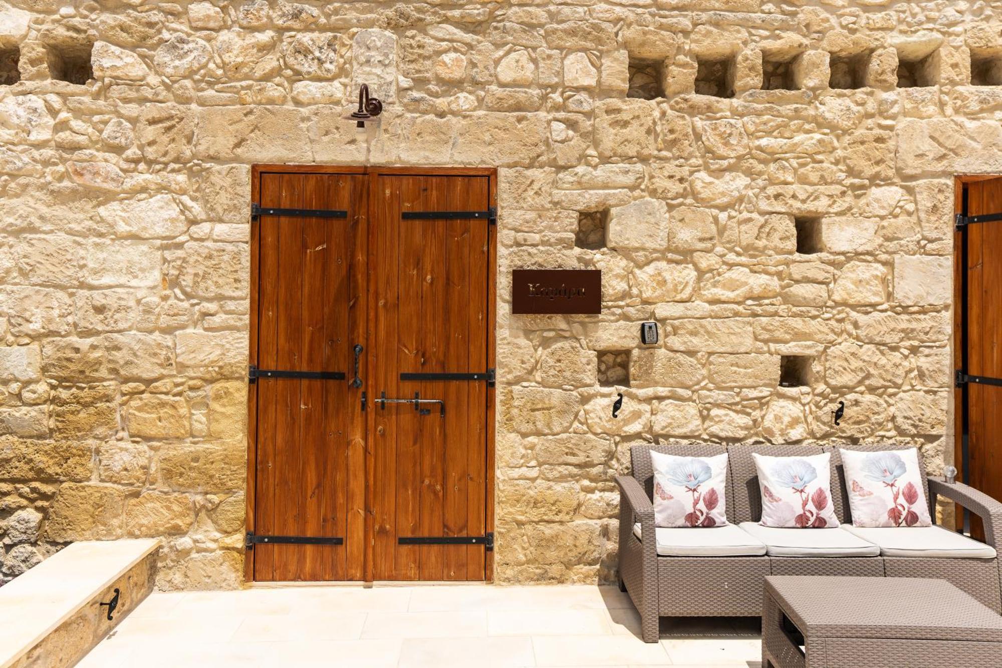 Harma Traditional Boutique Suites Πάφος Δωμάτιο φωτογραφία