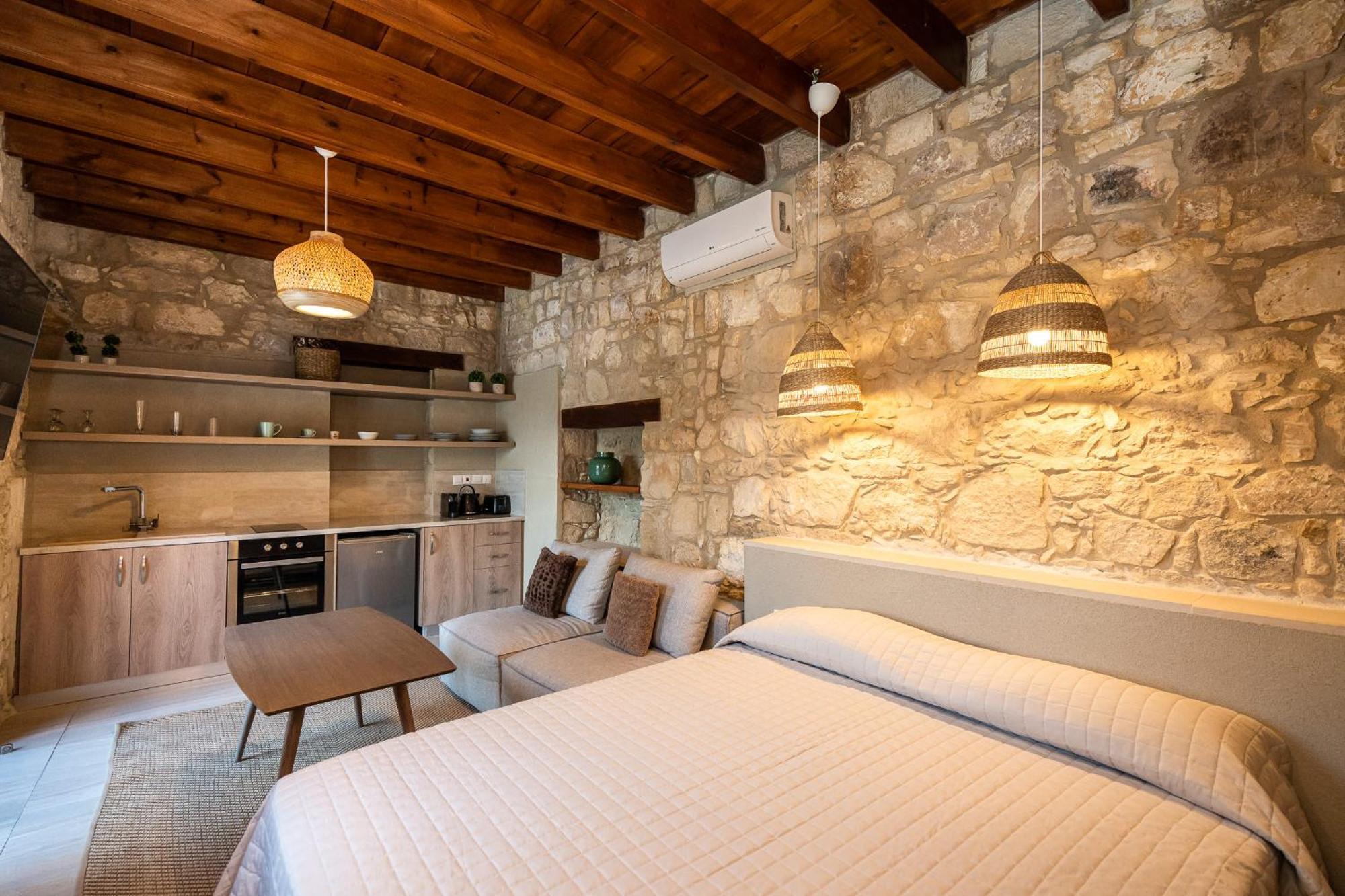 Harma Traditional Boutique Suites Πάφος Δωμάτιο φωτογραφία