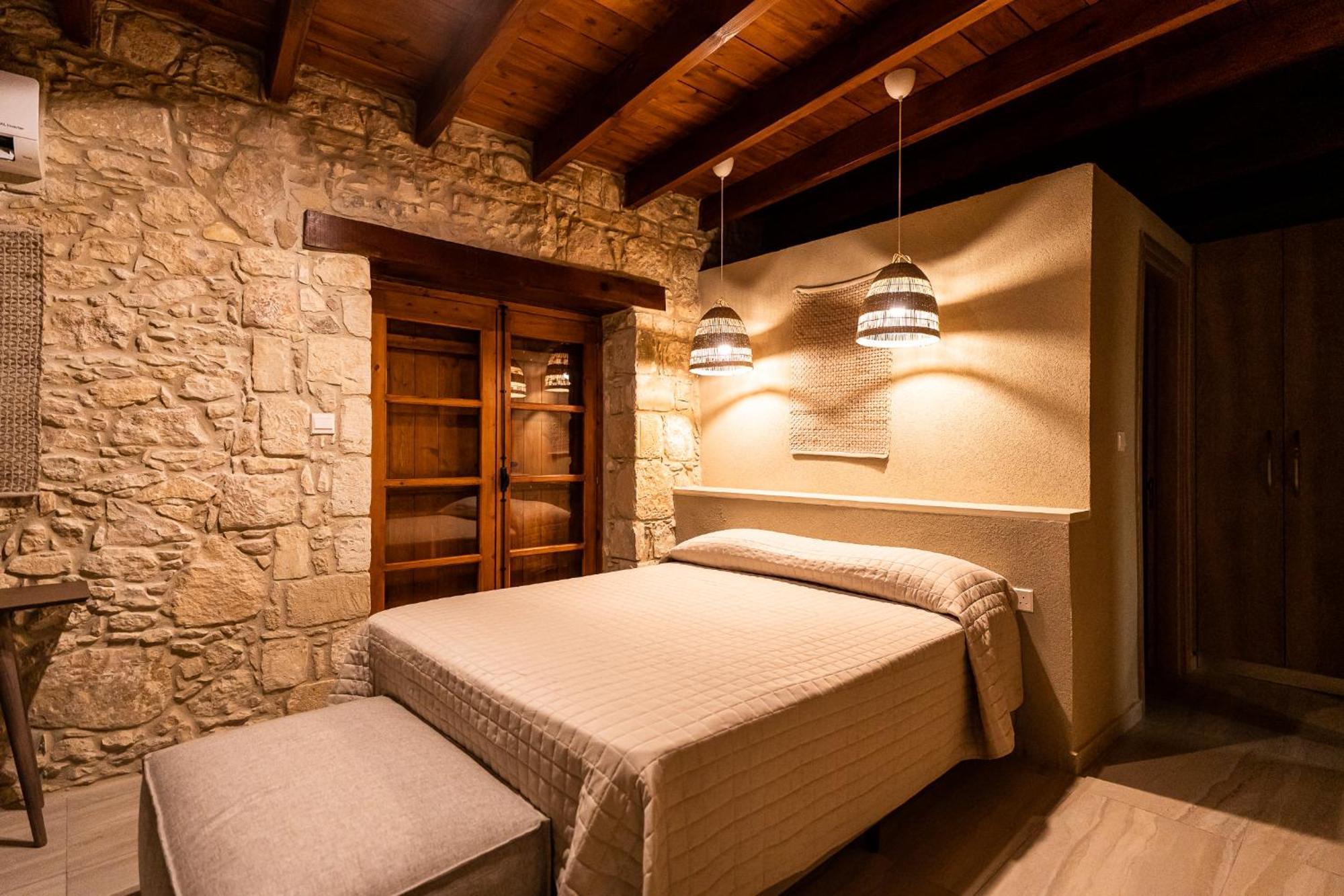 Harma Traditional Boutique Suites Πάφος Δωμάτιο φωτογραφία