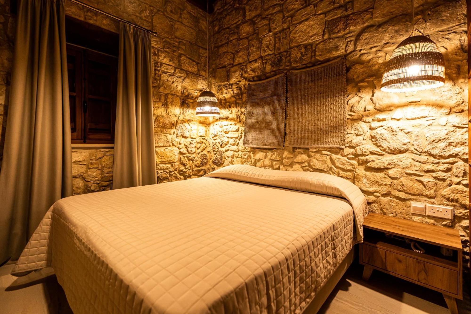 Harma Traditional Boutique Suites Πάφος Δωμάτιο φωτογραφία